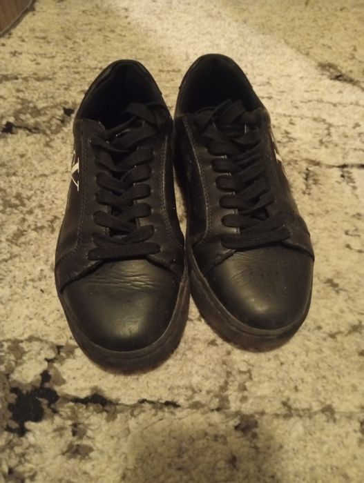 Оригинални обувки  от естествена кожа