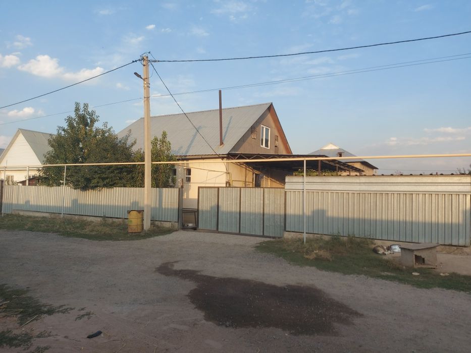 Продается дом  кирпичный