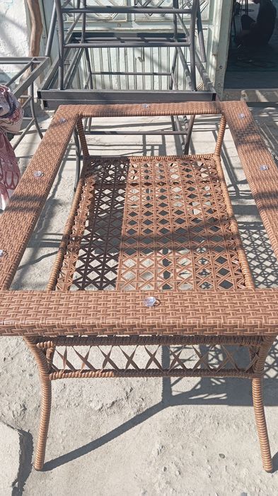 Ратан стол стулларини тафсия етамиз