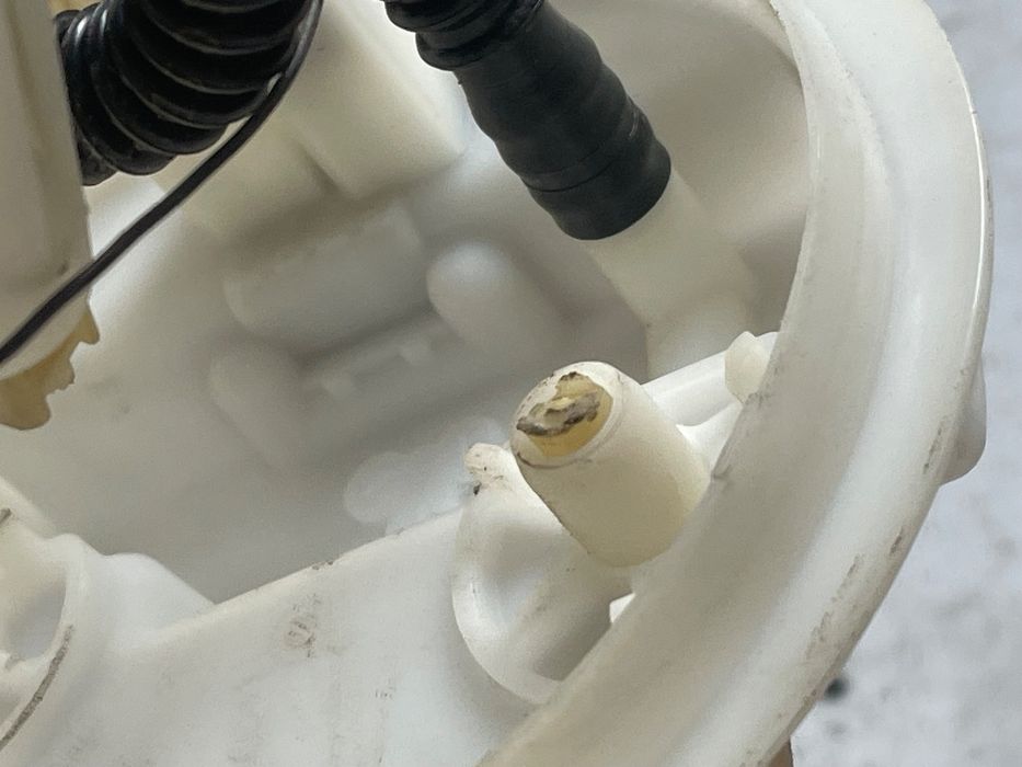 Pompa Combustibil Dacia Duster 1.6I - > 172025410R 0974652990301