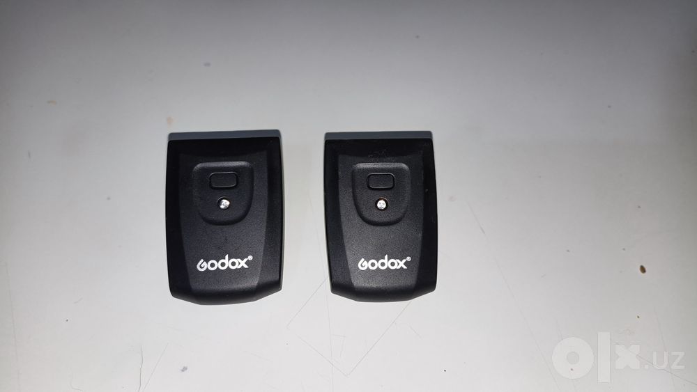 Godox фонарь для фотоаппаратов и два пульта управления и микрофон