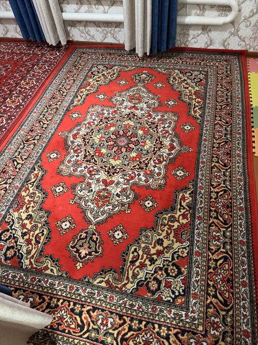 Gilam sotiladi shertsinoy 2 ta