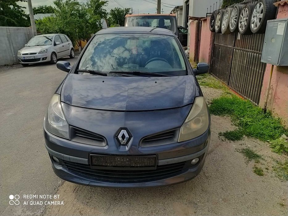 Dezmembrez Renault Trafic 8+1 . 19D