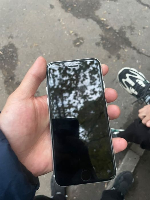 Айфон se 2020 64gb