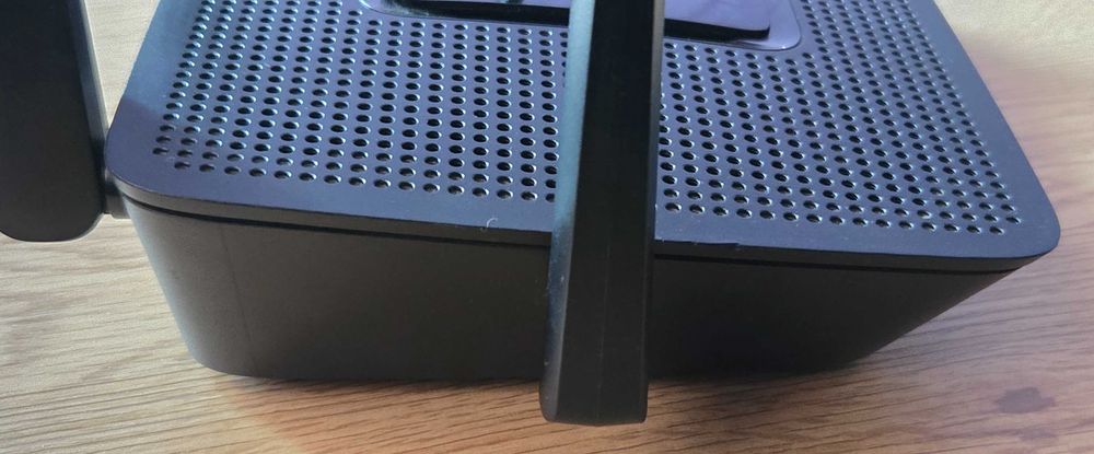Рутер: Linksys EA8300 Max-Stream AC2200