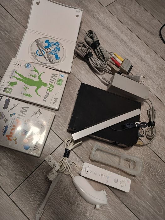 Nintendo WII Black + 3 jocuri