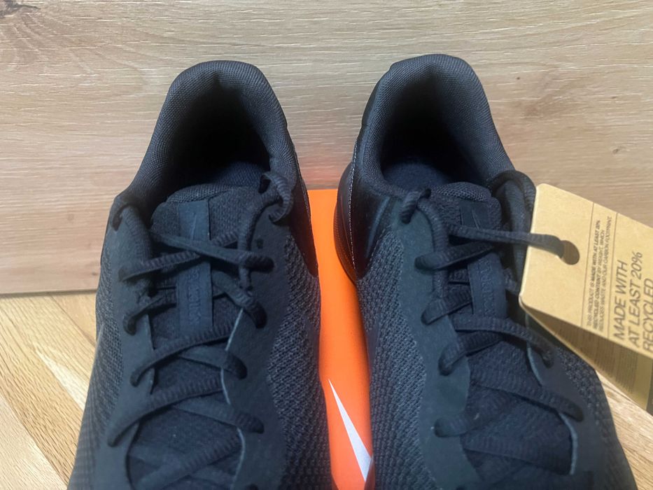 nike REVOLUTION 7 мъжки маратонки номер 44,5