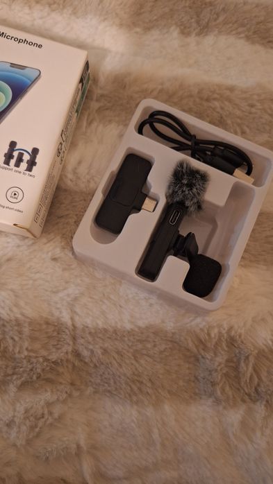 Lavaliera wireless microphone