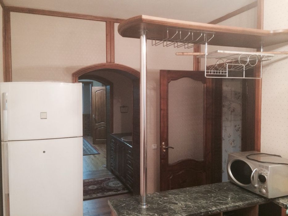 Продаю свою 5 ком квартиру. Метро Айбек ул. Афросиаб дом 12/1