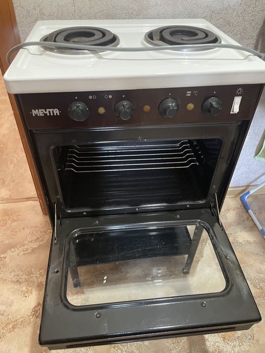 Продам Эл Плиту МЕЧТА 15000