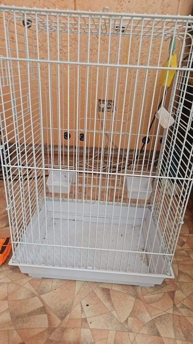 Продам клетку для попугая
