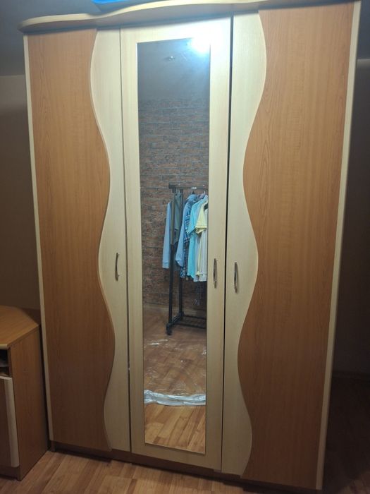 Dulap cu oglinda