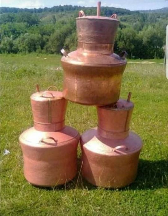 Vand cazan de tuica din cupru alimentar are 123de litri cu fundu de 3