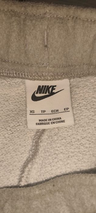 Nike Tech Fleece долнище Размер:Xs(мъжко)