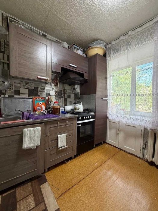 Продам однокомнатную  дешево