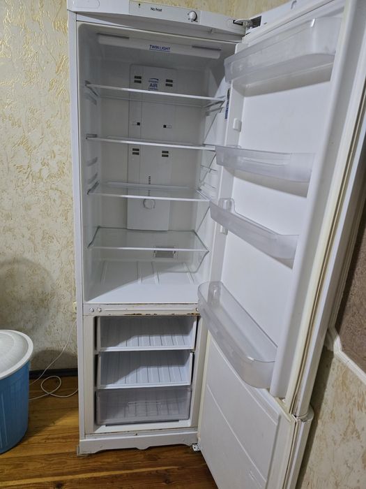 Продается холодильник