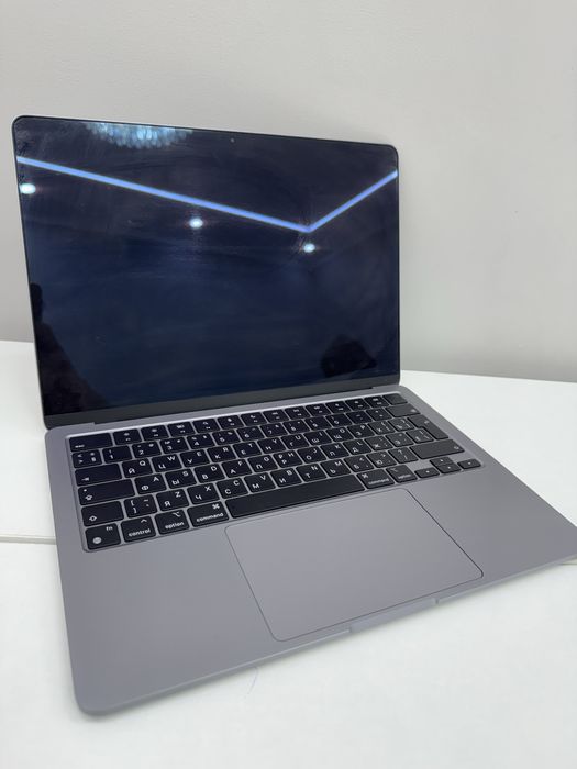 MacBook 2022, M2 512/8