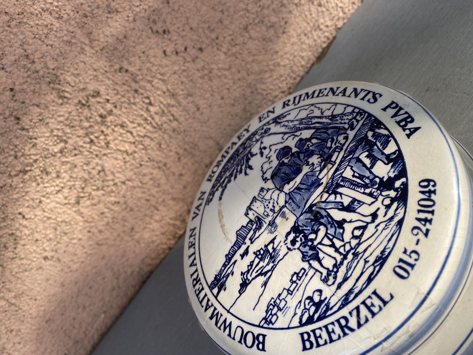 Холандска кутия за бижута с капак на Делфт