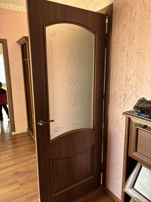 Двери по 4000 тг