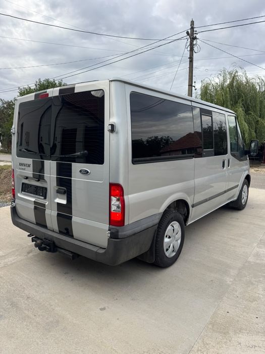 Ford transit 8+1, motor 2.2, an 2012
