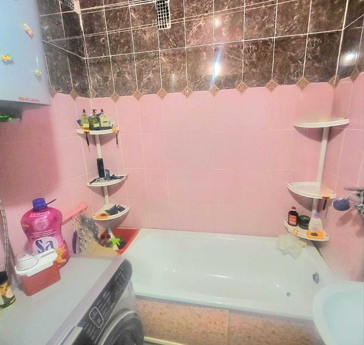 Продам 3 комнатную Улучшенной планировки 3 микрорайон