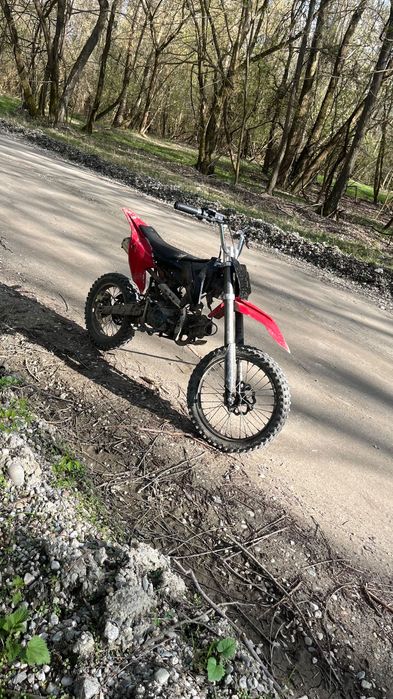 Vând Cross 125 cc