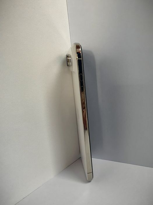 Iphone Air 1TB  Light Gold 100% 2 цикъла НОВ ГАРАНЦИЯ