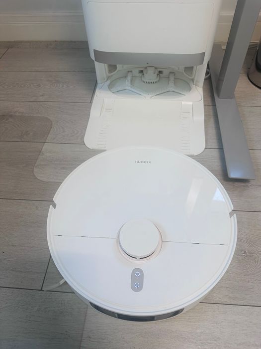 Vând Xiaomi Robot Vacuum X20+ – stare foarte bună