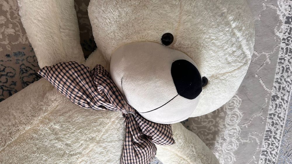 Продается мягкая игрушка Мишка 2 м .