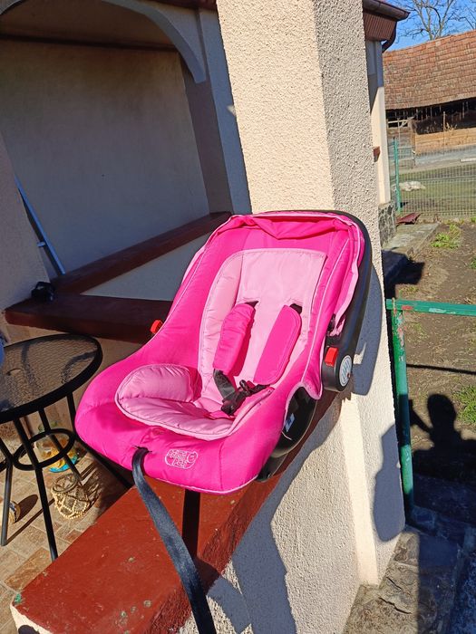 Vând Cărucior, pătuț...etc pt bebeluși