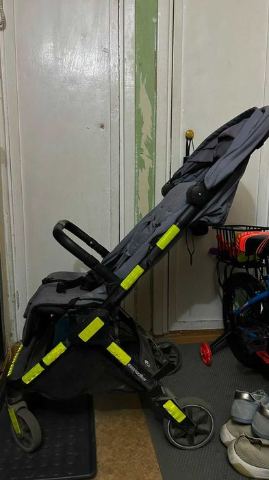 Коляска easywalker+стол со стулом