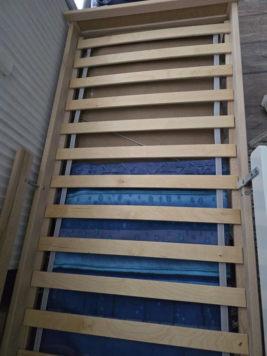 SNIGLAR детско легло от Икеа с матрак
Детско легло с парапет 70x160