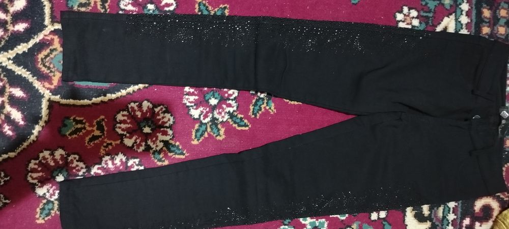 Женские кофты, брюки и шарфик