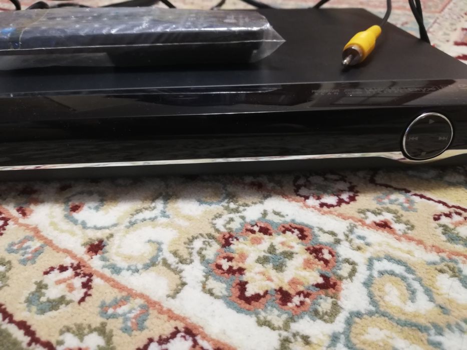 DVD проигрыватель  от LG