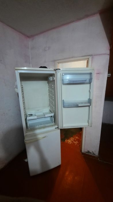 Продам Холодилник рабочий,