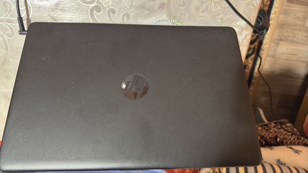 Ноутбук HP Laptop