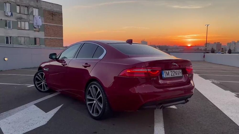 Jaguar XE
