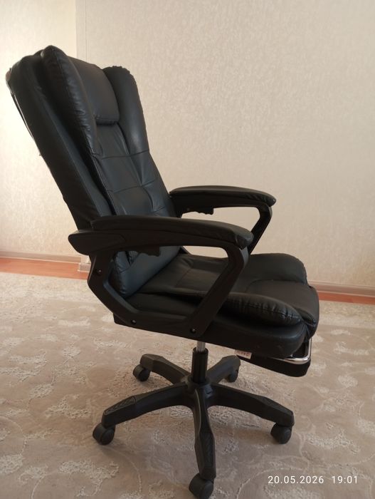 Продам кресло офисное