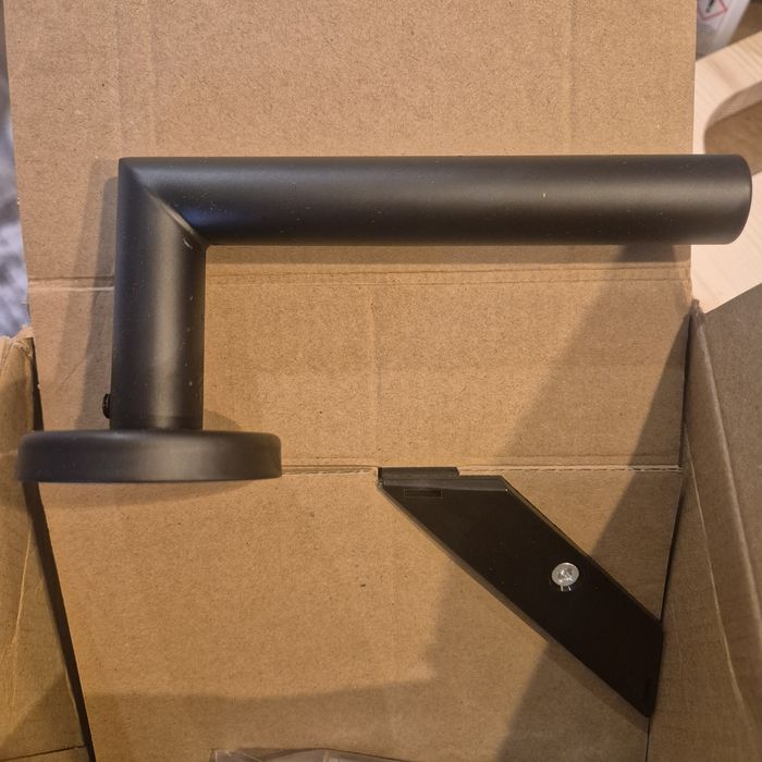 Продавам нови дръжки за врата – 5 бр., черен мат (Нидерландия)