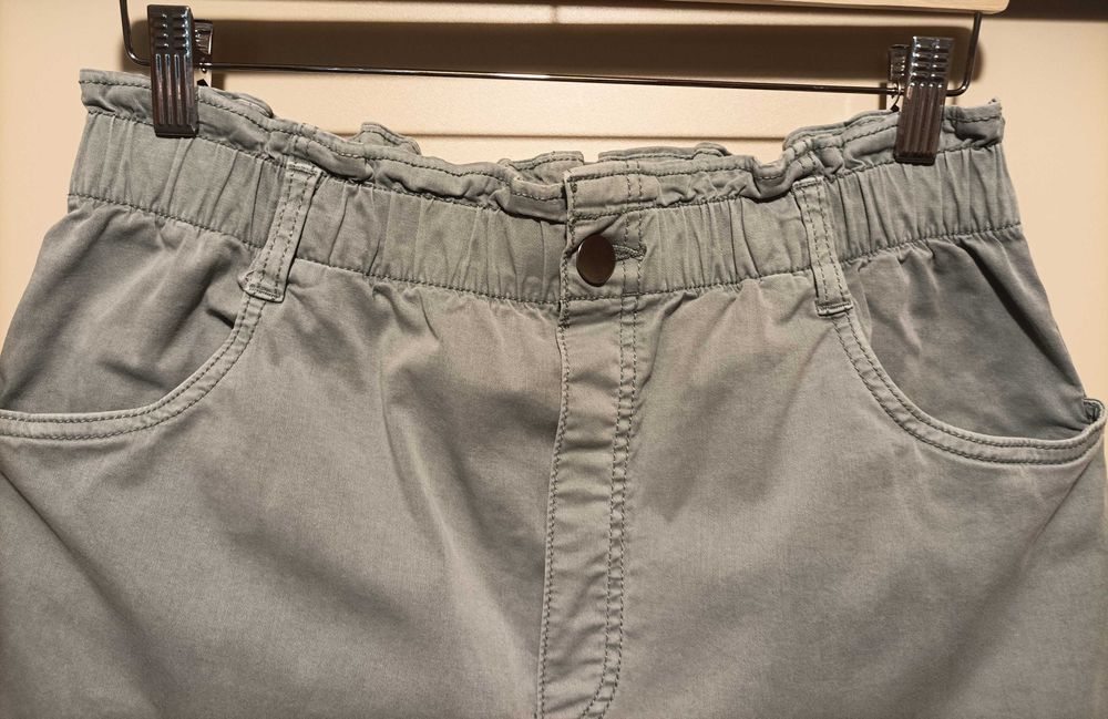 Pantaloni scurti H&M, mar.M (38-40)