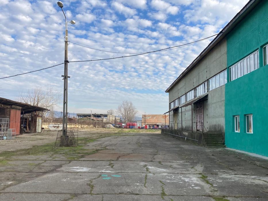 Spațiu comercial/ Industrial / Hală / Depozit 500mp + TEREN 13.000 MP + BIROURI | Drobeta-Turnu Severin, Mehedinți