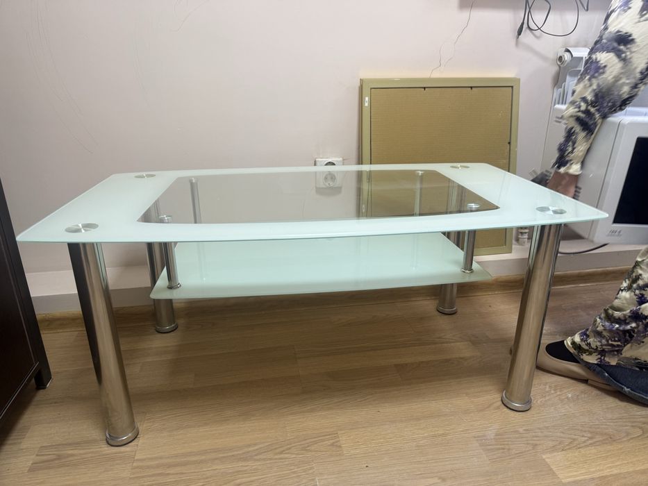 Журнальный столик