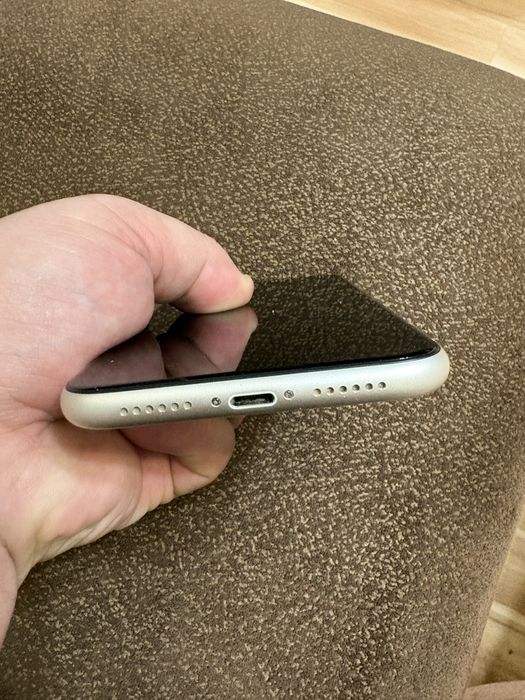 IPhone 11 в идеальном состоянии