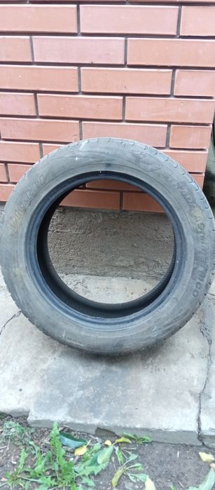 Продам резину 205/55/16