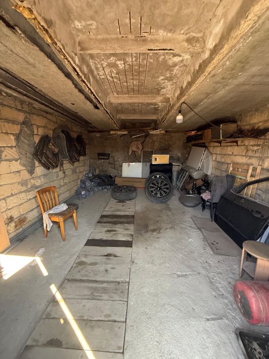 Гараж сатылады, подвалы бар. 2 млн