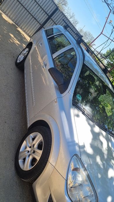 Vând Opel Astra Station Wagon