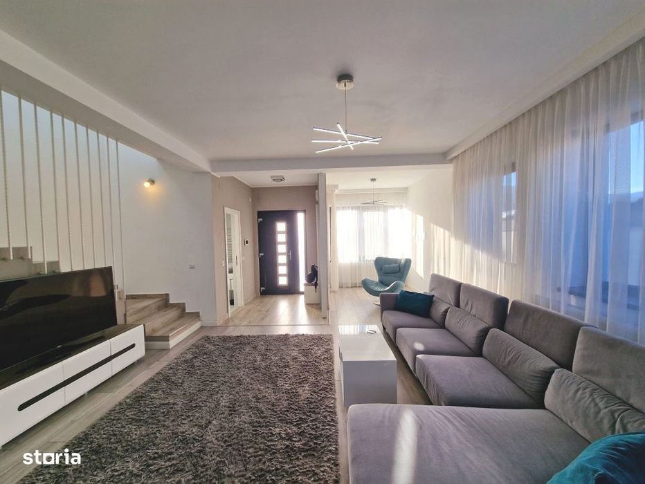 Vila de lux, spatioasa,  zona Ford