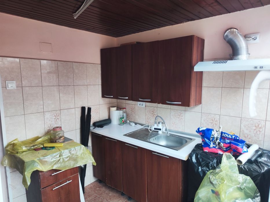 Vând mobilă + aer condiționat – preț minim, ridicare și demontare