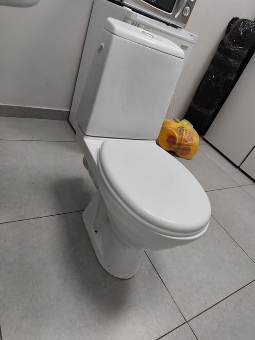 Продаются рабочие унитазы