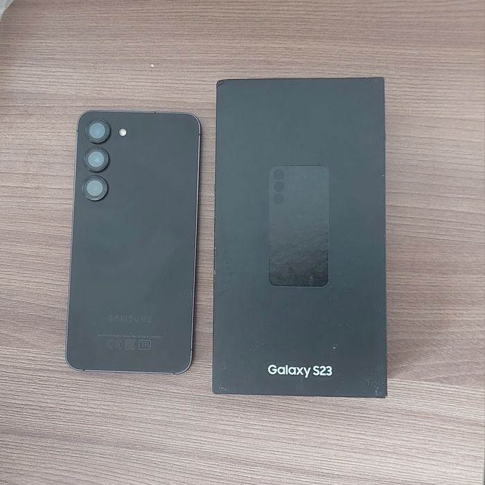 Samsung S23 8/256